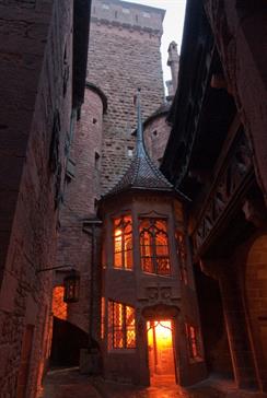 L'escalier néogothique au château du Haut-Koenigsbourg - © château du Haut-Koenigsbourg