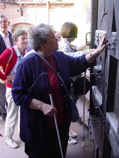 Guided tour for disabled people at Haut-Koenigsbourg castle - © château du Haut-Koenigsbourg