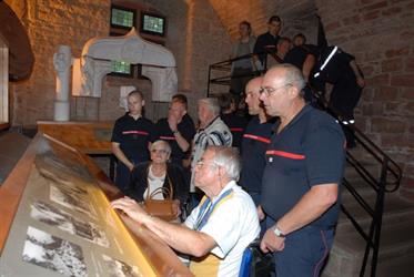 welcoming of visitors with disabilities during the event "Un château pour tous" - © Marc Dossmann