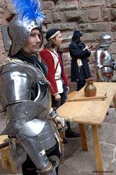 Reconstitution historique d'un jugement en 1474 au château du Haut-Koenigsbourg par les membres de la Compagnie Saint Georges. - © Jean-Luc Stadler