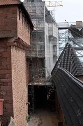 Restoration from the structure and the roof of the castle’s inn
 - © Jean-Luc Stadler