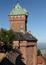 Le donjon,la façade Sud et le portail d'honneur du Haut-Koenigsbourg vus depuis le grand bastion du château - © Jean-Luc Stadler