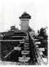 Le haut-jardin avec la grue vers le donjon - © DBV/Inventaire Alsace