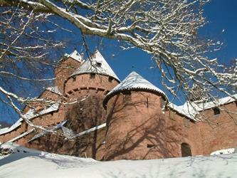 Die Hohkönigsburg im Winter - © Cédric Populus