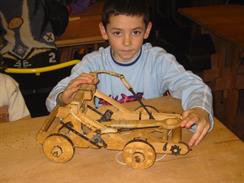 Un enfant lors d'une classe du patrimoine au Haut-Koenigsbourg
 - © château du Haut-Koenigsbourg