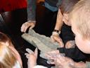 Children participating in a workshop at Haut-Koenigsbourg castle - © château du Haut-Koenigsbourg