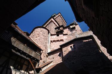 View on the keep from the inner courtyard of Haut-Koenigsbourg castle - © Jean-Luc Stadler