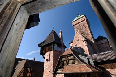 View on the keep from the inner courtyard of Haut-Koenigsbourg castle - © Jean-Luc Stadler