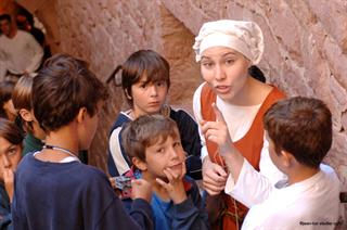 Imelda raconte sa vie quotidienne au Moyen Age au château du Haut Koenigsbourg - Jean-Luc Stadler - Château du Haut-Koenigsbourg, Alsace, France