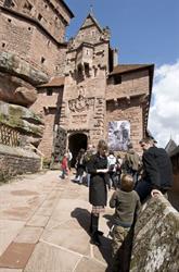 The entrance gate of Haut-Koenigsbourg castle
 - © Marc Dossmann